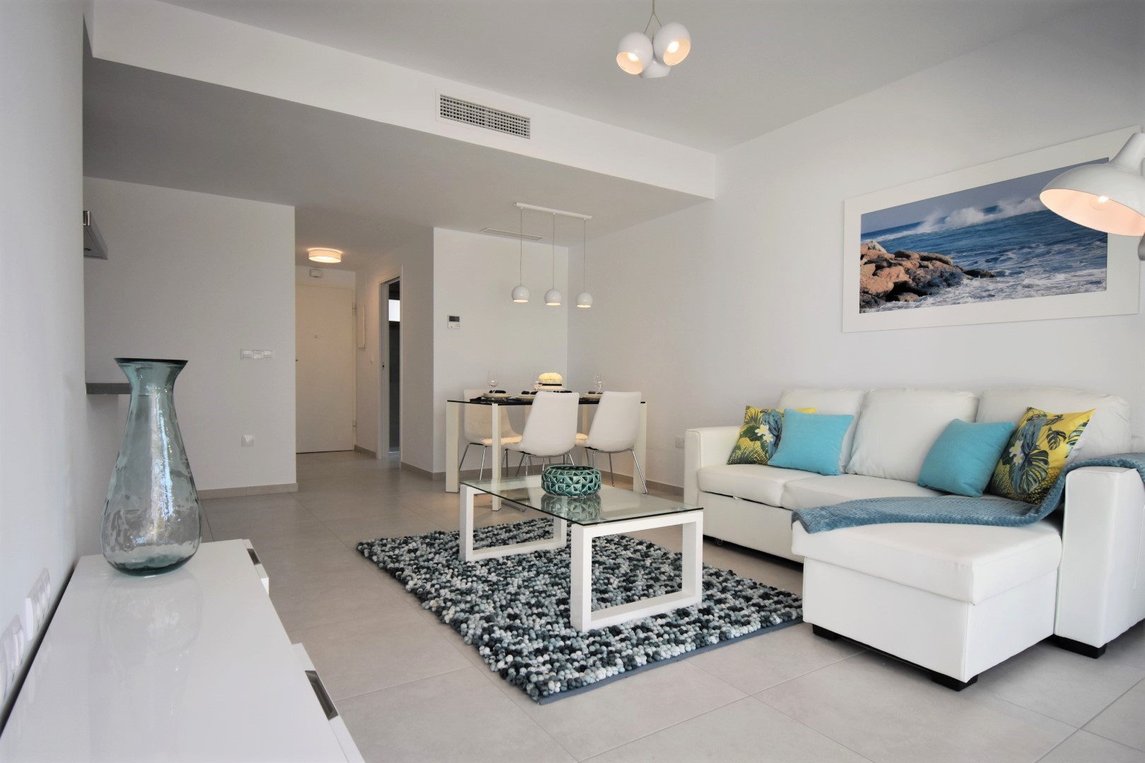 SPACIOUS 2 BED MODERN APARTMENTS AT VILLAMARTIN