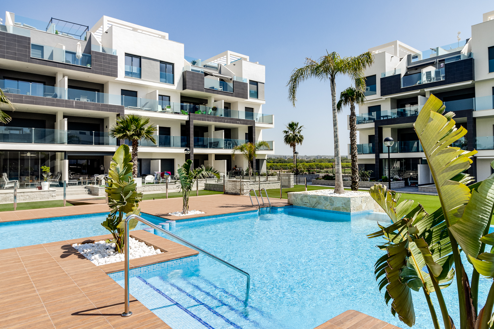 FEATURE-PACKED 2-BED APARTMENTS AT EL RASO, GUARDAMAR