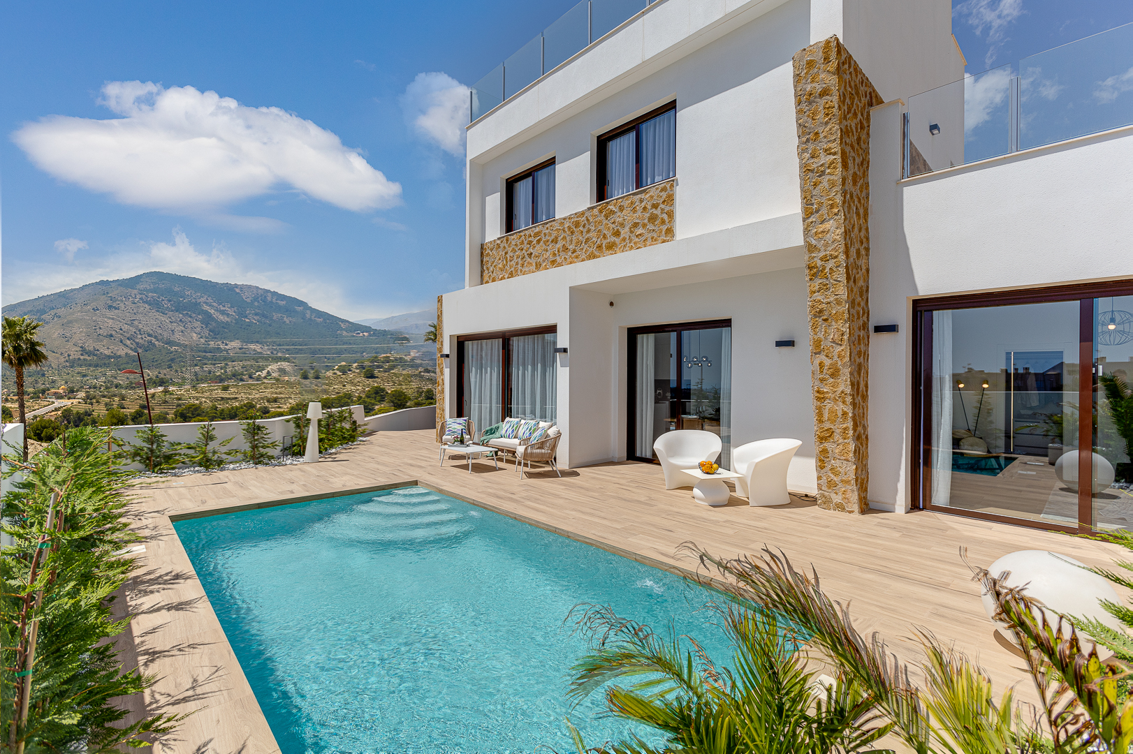 AWESOME 3-BED POOL VILLA WITH SEA VIEW ON FINESTRAT HILLSIDE