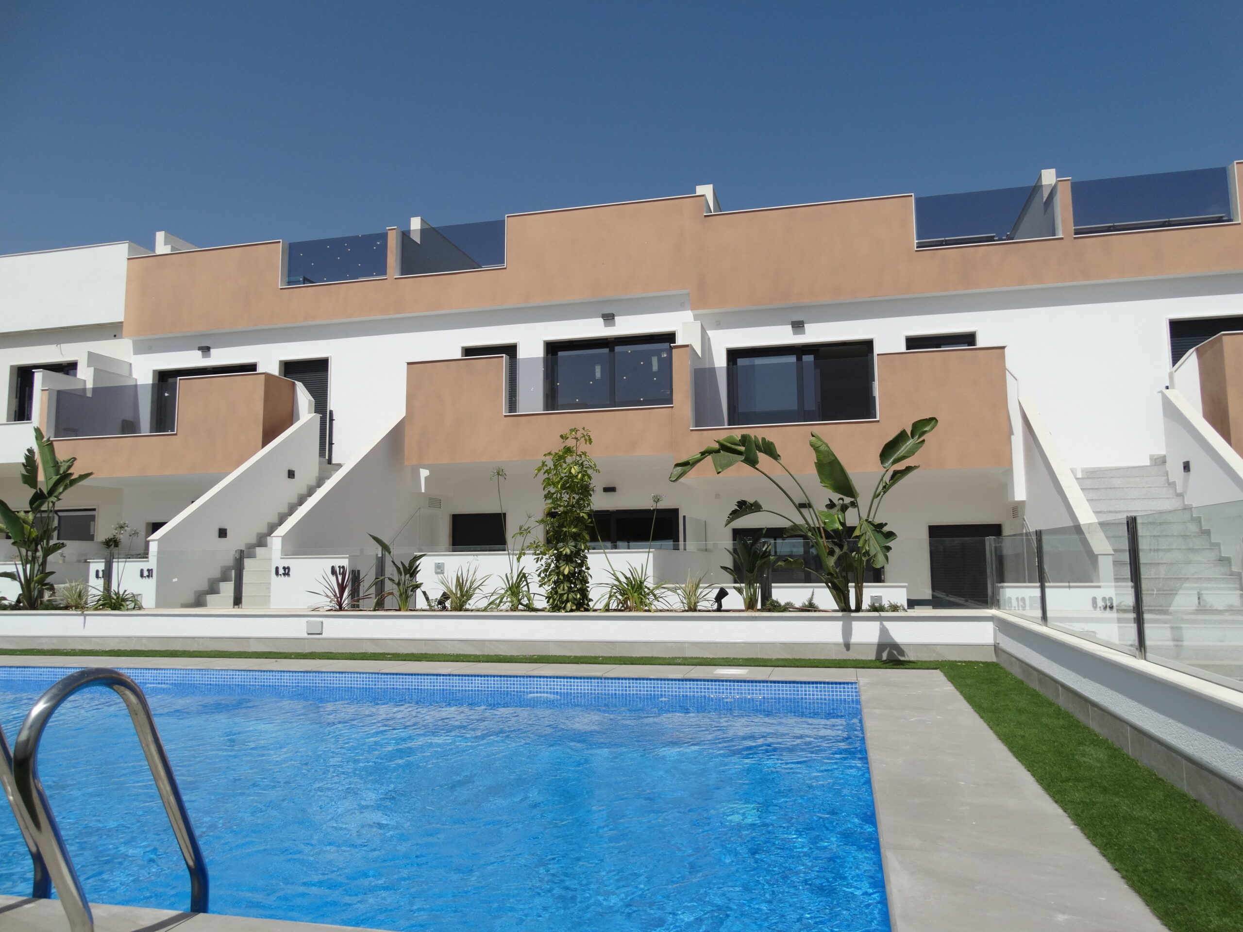 WELL-PRICED 3-BED BUNGALOWS & DUPLEXES WITH COUNTRY VIEWS IN PILAR