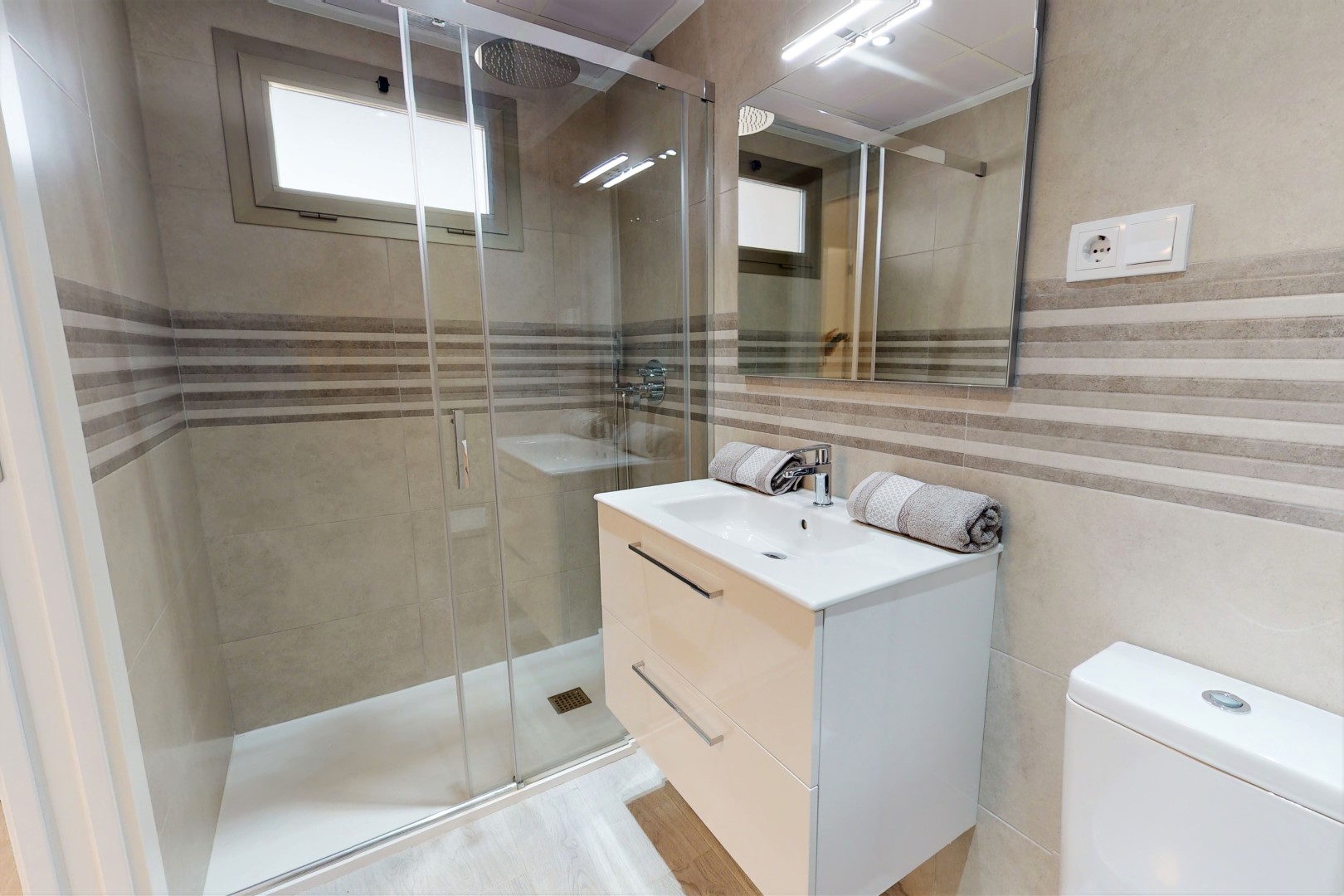 SPACIOUS NEW 3-BED APARTMENT IN VILLAMARTIN
