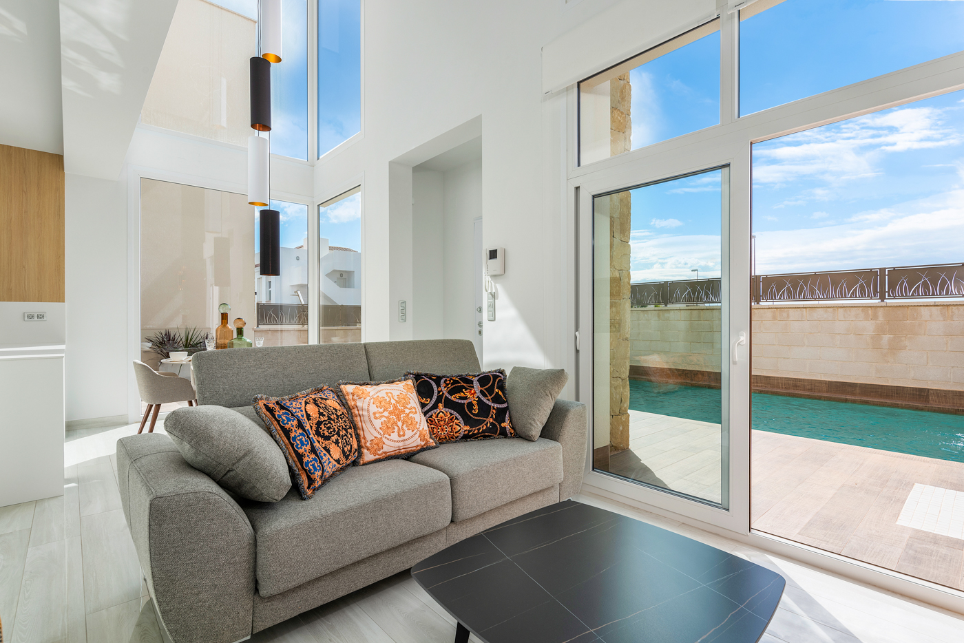 KEY-READY FURNISHED 3-BED VILLAS NEAR LOS MONTESINOS