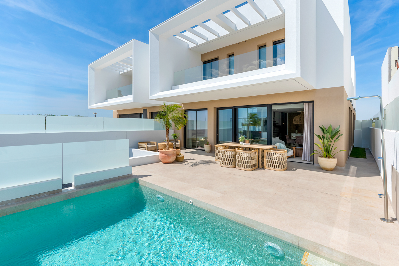 STYLISH 3-BED VILLA WITH POOL IN DELIGHTFUL DOLORES