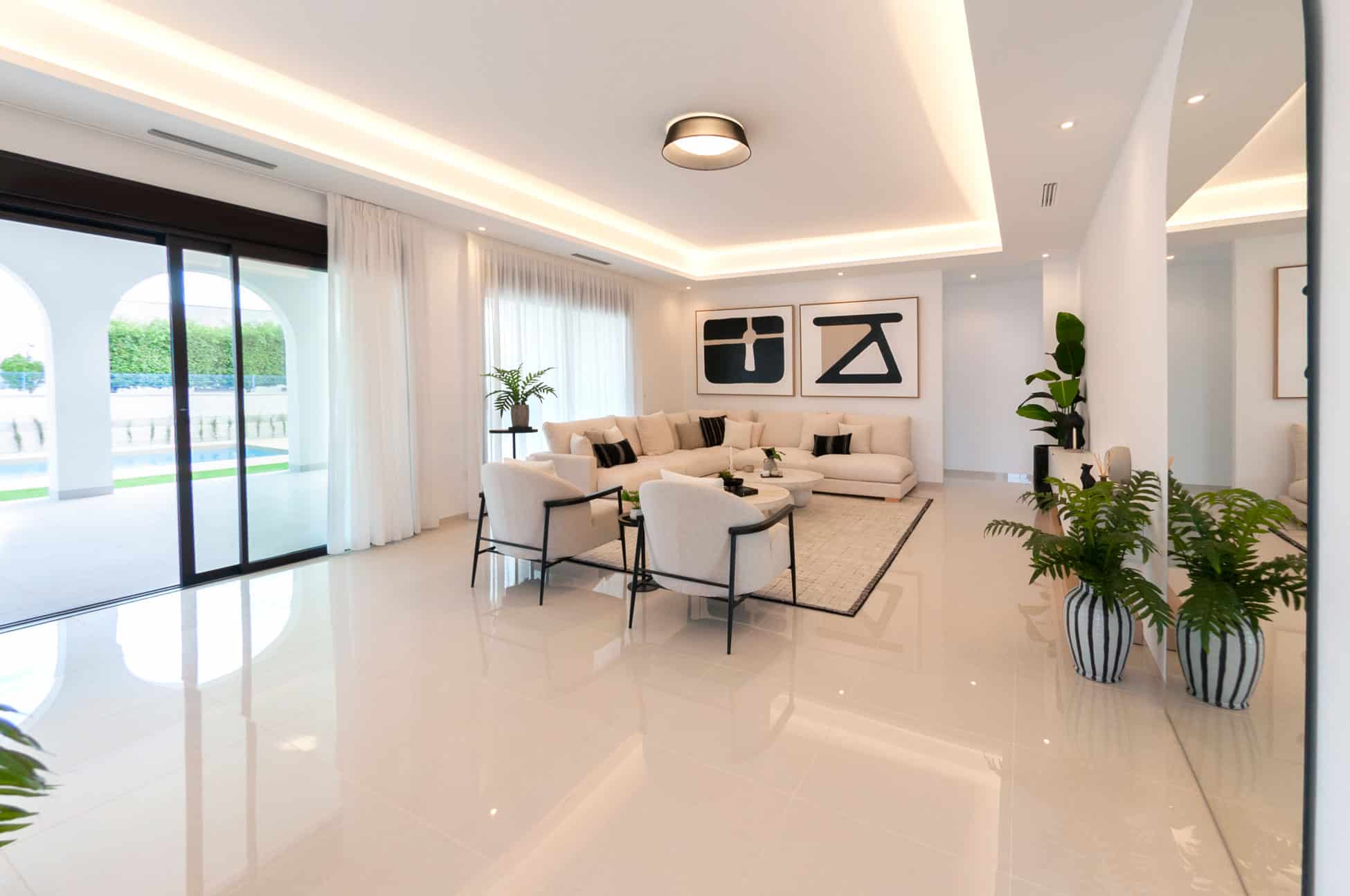 BEAUTIFUL 3-BED MODERN VILLA BUILT IN TRADITONAL STYLE